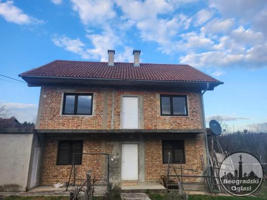Prodajem kucu u Vranicu