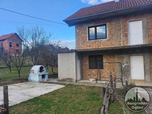 Prodajem kucu u Vranicu