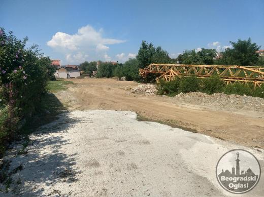 ODLIČNA investicija 30 ari dozvoljeno P+2+Pk po informaciji
