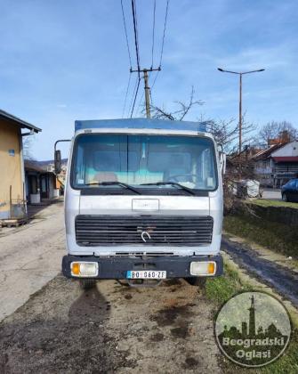 Mercedes 1213 sa atestiranom rampom