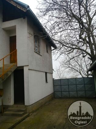 Porodicna kuca u Kuli,odmah useljiva,bez ulaganja