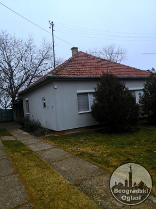 Porodicna kuca u Kuli,odmah useljiva,bez ulaganja