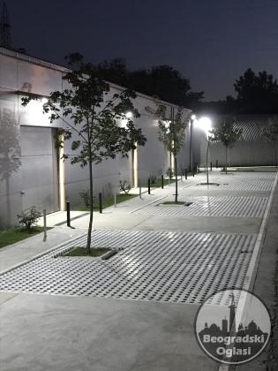 Izdajem halu u Rakovici od 210m2 i 440m2