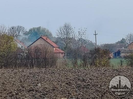 Obrenovac - Piroman njiva 1 ha blizu asvalt i struja