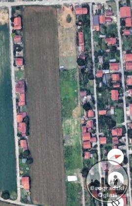 Prodajem gradjevinske parcele u Borci