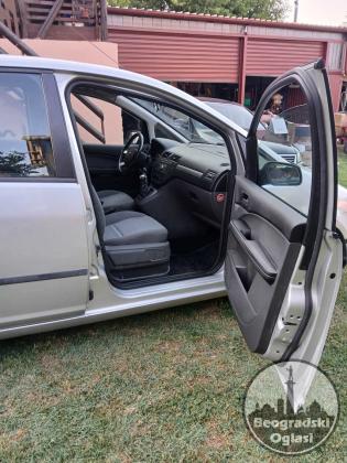 ford focus cmax