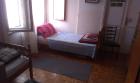 Sobu, dvokrevetnu, na Novom Beogradu,  izdajem studentima, devojkama, zaposlenim samcima