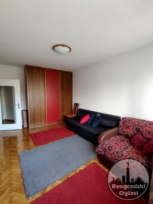 Izdajem dvosoban stan, Novi Beograd, Otona Zupančića, 50 m2