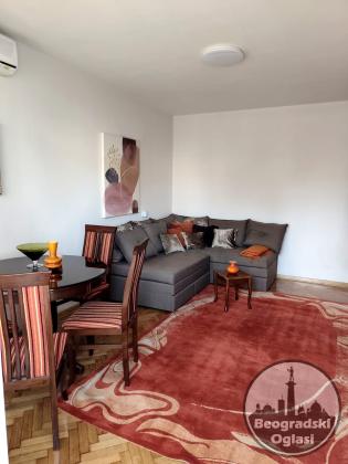 Izdajem dvosoban stan, Novi Beograd, Otona Zupančića, 50 m2