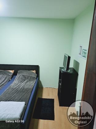 Izdaje se apartman-vikendica Ivanka,Srebrno jezero