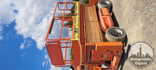 Iznajmljivanje makazastih platformi JLG M 4069