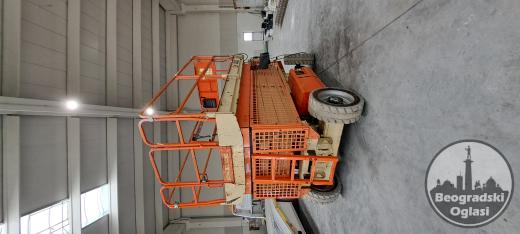 Iznajmljivanje makazastih platformi JLG 4069 LE