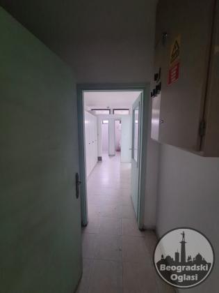 Iznajmljujem magacinski i kancelarijski prostor - Zemun