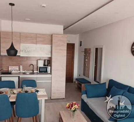 Prodajem luksuzan apartman na Kopaoniku